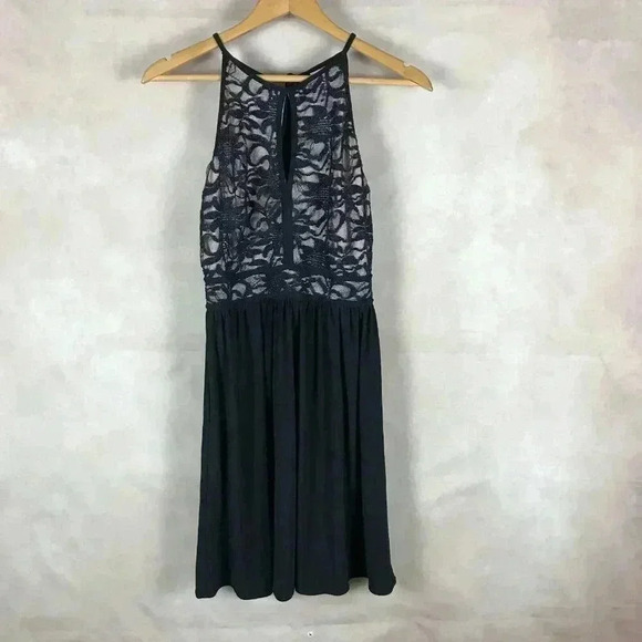 Juniors' Glitter Lace Halter Party Dress NWT 13/14 - Picture 5 of 8